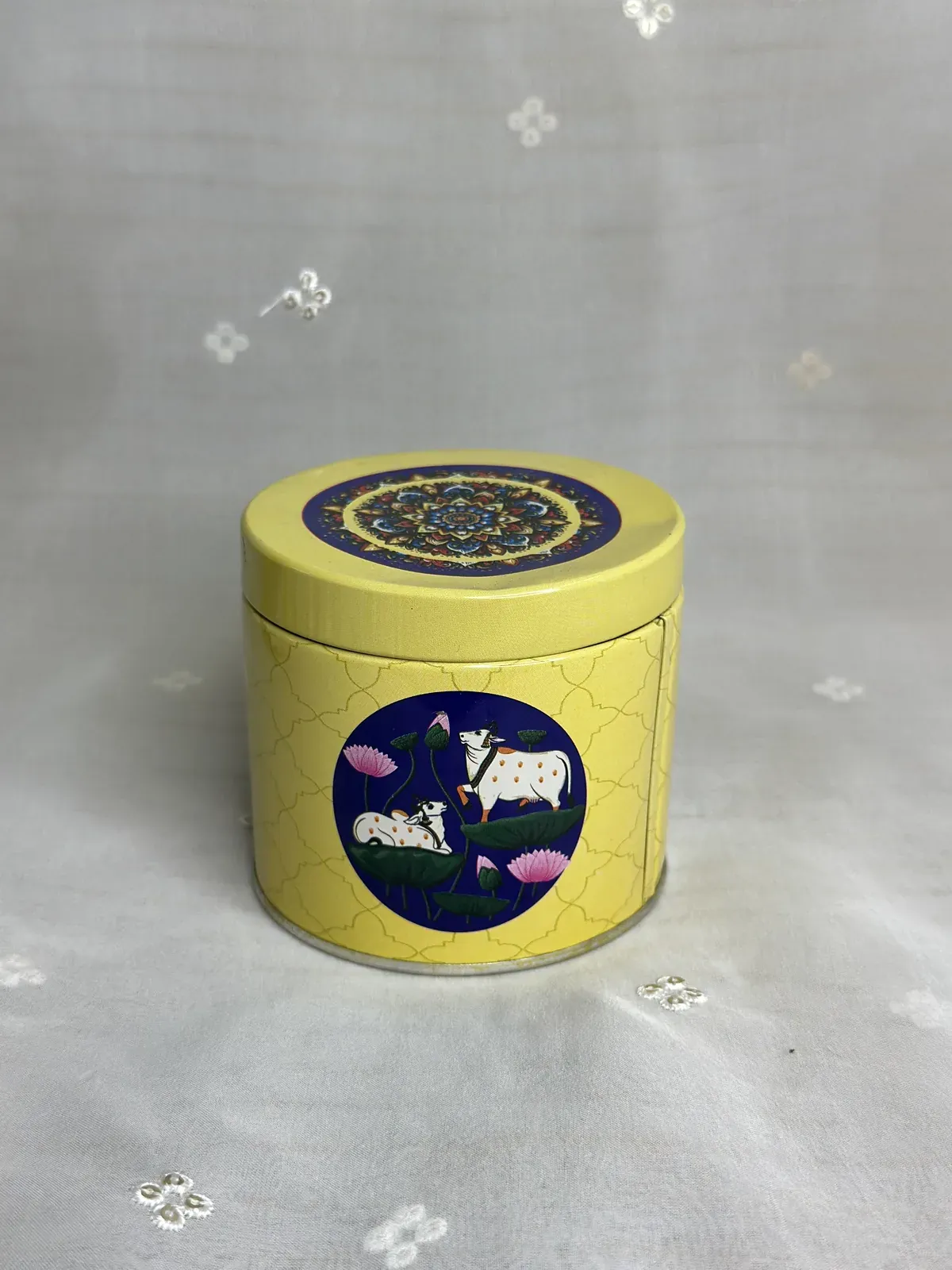 Airtight tin container