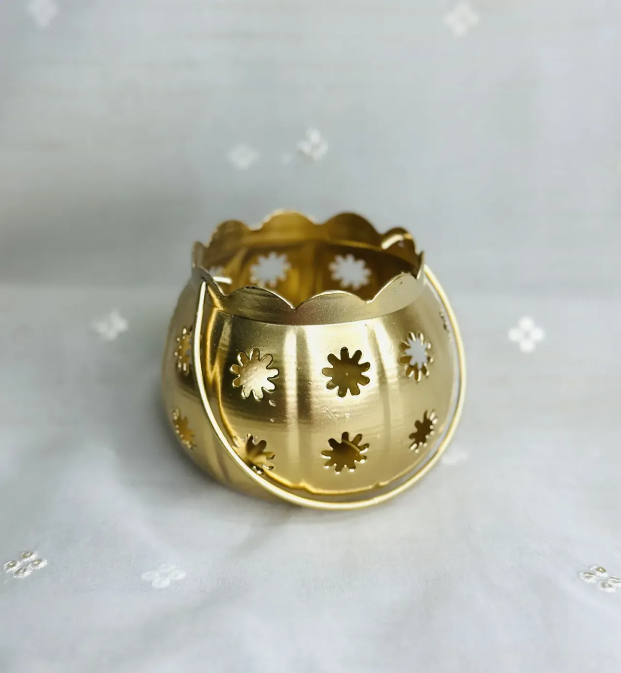 Floral Tealight Holder